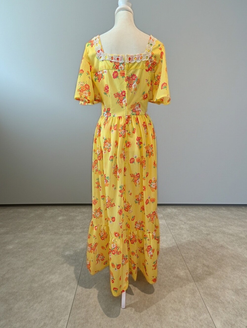 Vintage 1970s Yellow Prairie Dress - Picture 3 of 4